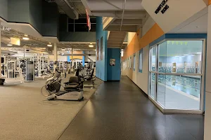 Top Shape Gym CR image