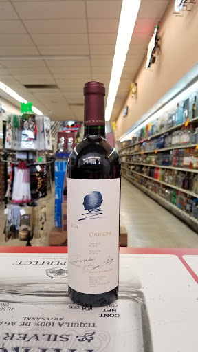 Liquor Store «Liquors Plus», reviews and photos, 2985 NE 163rd St, North Miami Beach, FL 33160, USA