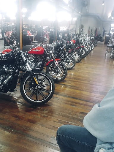 Harley-Davidson Dealer «Powder Keg Harley-Davidson», reviews and photos, 2383 Kings Center Ct, Mason, OH 45040, USA