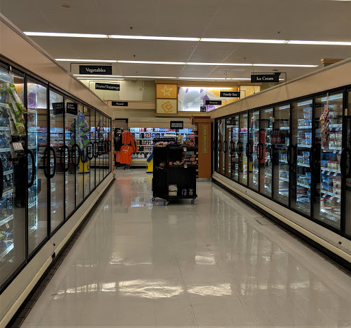 Grocery Store «Giant Food Stores», reviews and photos, 328 Church St, Danville, PA 17821, USA