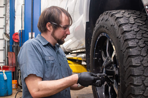 Auto Repair Shop «Mid-Valley Auto & Truck Repair», reviews and photos, 8865 Baltimore National Pike, Middletown, MD 21769, USA