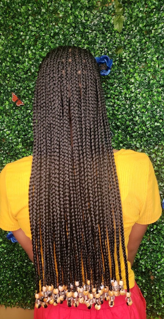 Paradise salon & Boutique 57103