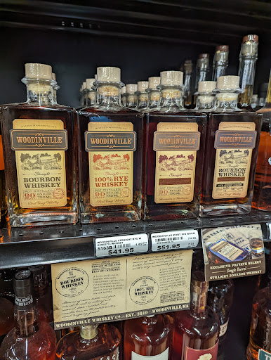 Liquor Store «11th Avenue Liquor», reviews and photos, 1040 SE Hawthorne Blvd, Portland, OR 97214, USA