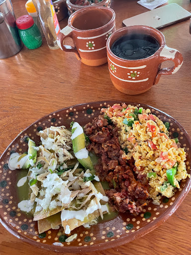 Lienzo charro y restaurante “viva Mexico”