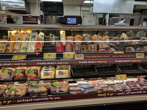 Grocery Store «Food Lion», reviews and photos, 14811 Spotswood Trail, Elkton, VA 22827, USA