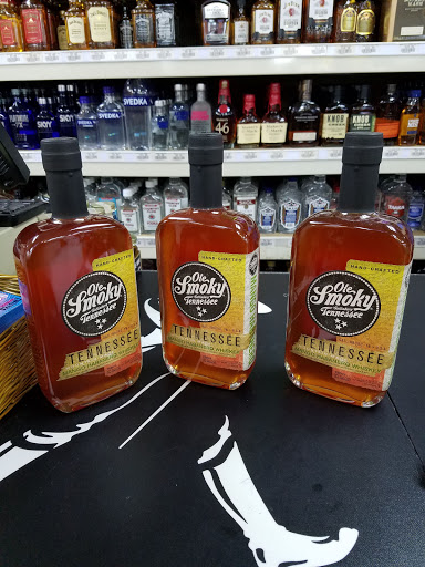 Liquor Store «Donelson Pike Liquors», reviews and photos, 519 Donelson Pike # 101, Nashville, TN 37214, USA