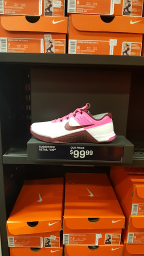 Shopping Mall «Midtown Village», reviews and photos, 1800 McFarland Blvd E, Tuscaloosa, AL 35404, USA