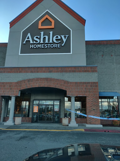 Furniture Store «Ashley Furniture HomeStore», reviews and photos, 2508 S 38th St, Tacoma, WA 98409, USA