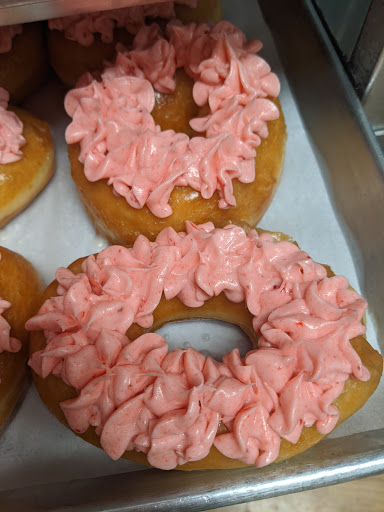Donut Shop «Flip Flops Donut Shop», reviews and photos, 129 Bogue Inlet Dr, Emerald Isle, NC 28594, USA
