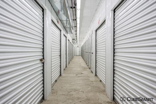 Self-Storage Facility «CubeSmart Self Storage», reviews and photos, 1089 East Ave, Streamwood, IL 60107, USA