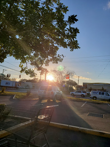 Supermarket «Quadro Supermarket», reviews and photos, 8401 N Armenia Ave, Tampa, FL 33604, USA