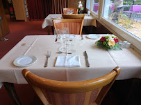 Atmosphère du Restaurant français Auberge du Pont de Brie à Montillières-sur-Orne - n°5