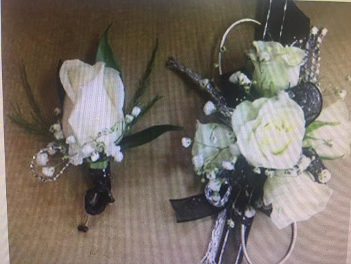 Gift Basket Store «FLOWERS BY TARA AND JEWELRY WORLD», reviews and photos, 2087 Wilma Rudolph Blvd, Clarksville, TN 37040, USA