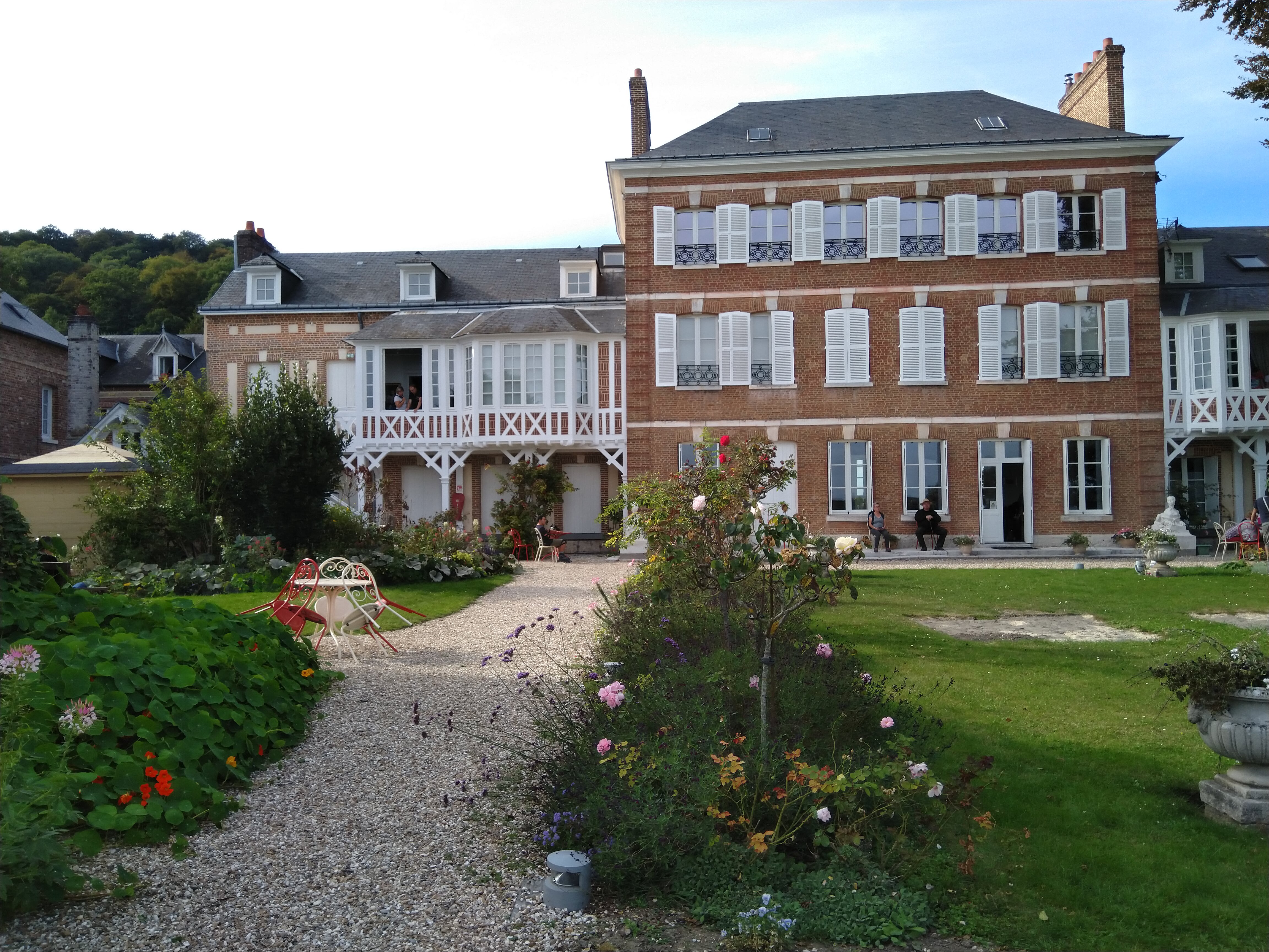 Photo n° 2 de l'avis de M... fait le 30/09/2018 à 15:33