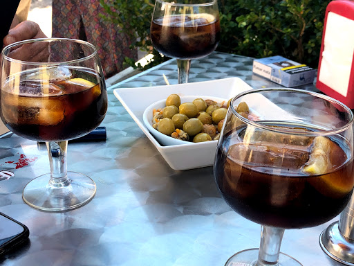 Información y opiniones sobre Bodeguin de Alp