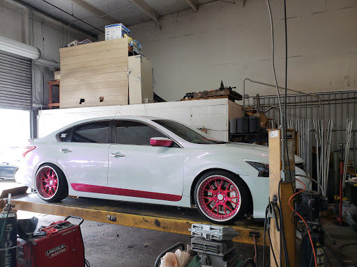 Auto Repair Shop «CW Custom Exhaust & Auto Repair», reviews and photos, 8757 S Flat Rock Rd D, Douglasville, GA 30134, USA