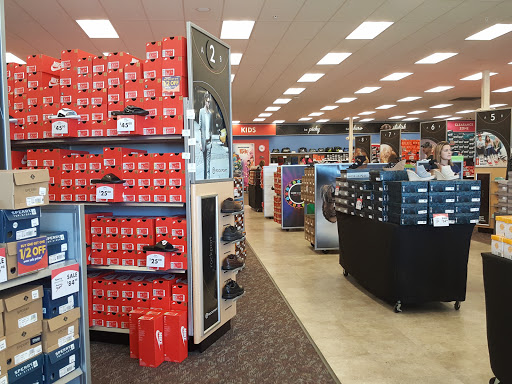 Shoe Store «Shoe Carnival», reviews and photos, 466 Pinnacle Pkwy, Bristol, TN 37620, USA