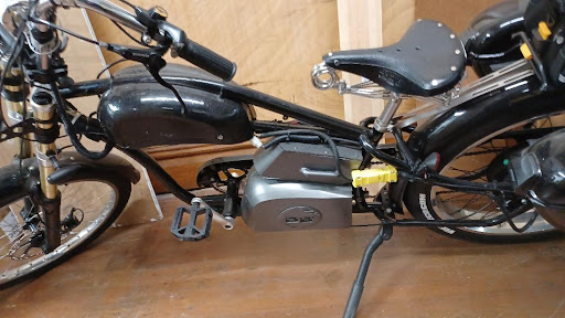 Bicycle Store «Roberts Cycle Shop Chicago», reviews and photos, 7054 N Clark St, Chicago, IL 60626, USA