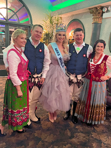 Restaurant «Jolly Inn Restaurant & Banquet Hall», reviews and photos, 6501 W Irving Park Rd, Chicago, IL 60634, USA