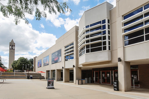 Book Store «UNO Bookstore», reviews and photos, 6001 Dodge St, Omaha, NE 68182, USA