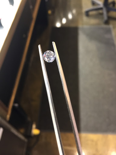 Jewelry Store «Diamond Shoppe Jewelers», reviews and photos, 7127 Mexico Rd, St Peters, MO 63376, USA