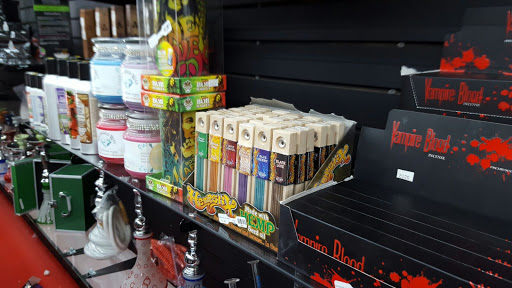 Tobacco Shop «Mr. SMOKE (smoke shop)», reviews and photos, 4347 Gunn Hwy, Tampa, FL 33618, USA