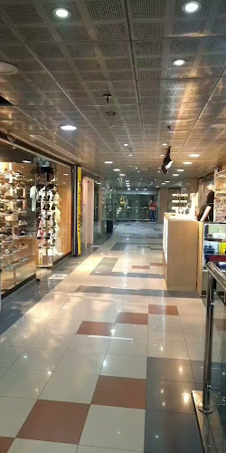 Opinii despre عمارة الملكة în جدة - مركز تسوق