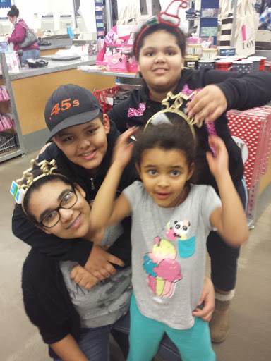 Clothing Store «Old Navy», reviews and photos, 1260 Carl D. Silver Parkway, Fredericksburg, VA 22401, USA