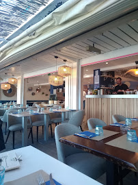 Atmosphère du Restaurant français L'Albatros à Saint-Cyr-sur-Mer - n°16