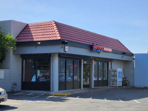 Peoples Market & Liquor, 386 Parker Ave, Rodeo, CA 94572, USA, 