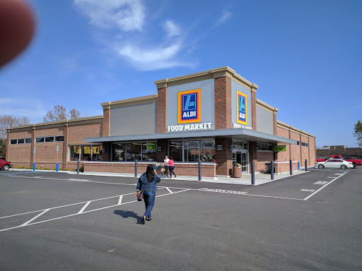 Supermarket «ALDI», reviews and photos, 1436 Kempsville Rd, Virginia Beach, VA 23464, USA