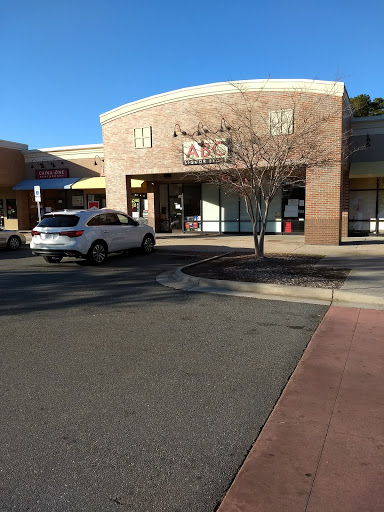 Shopping Mall «Cary Village Square Shopping Center», reviews and photos, 657 Cary Towne Blvd, Cary, NC 27511, USA