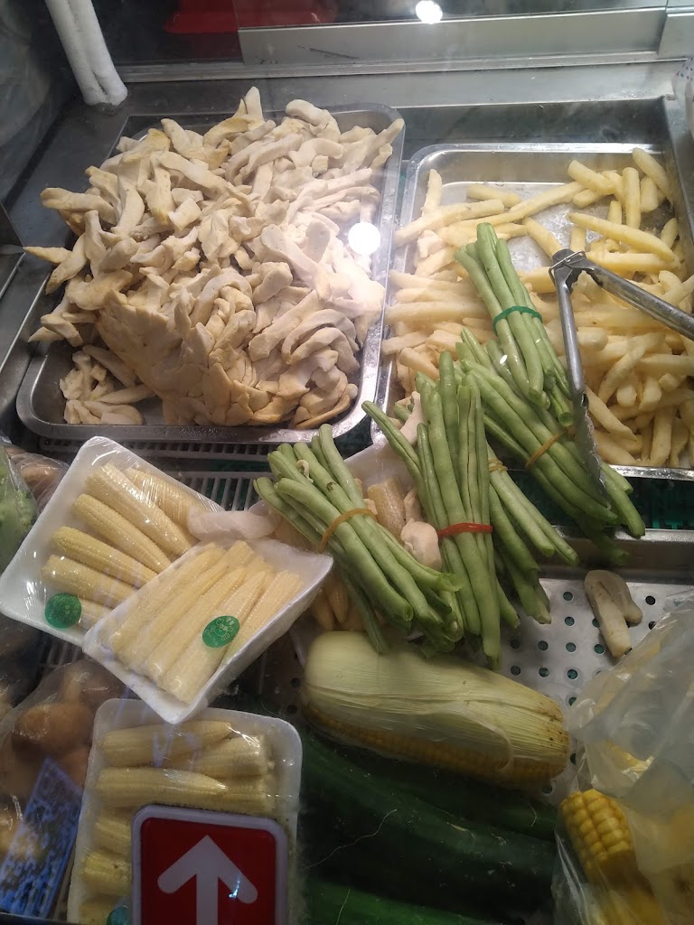 【不老神雞 永興總店】雞排｜鹽酥雞｜宵夜｜美食｜炸物專賣｜飲料｜手搖飲｜銅板美食｜台中必吃｜永興街美食｜ 的照片