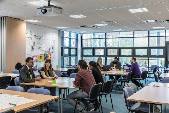 Reviews of Leicestershire Secondary SCITT in Leicester - School