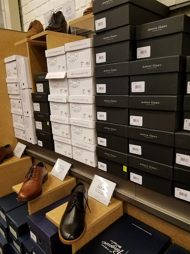 Shoe Store «DSW Designer Shoe Warehouse», reviews and photos, 1595 CT-71, Farmington, CT 06032, USA