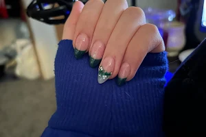 Diamond nail image