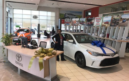 Toyota Dealer «Victory Toyota of Canton», reviews and photos, 46352 Michigan Ave, Canton, MI 48188, USA