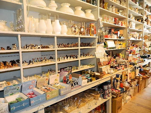 Candy Store «Wayside Country Store», reviews and photos, 1015 Boston Post Rd E #1, Marlborough, MA 01752, USA