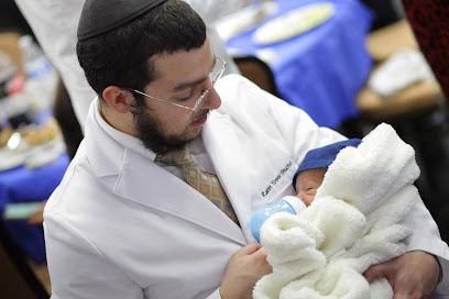 Mohel Las Vegas - Rabbi Yossi Shuchat - Brit Milah - Circumcision