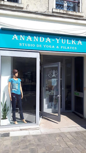 Centre de yoga Ananda Yulka Studio Yoga Pilates EMS Neauphle-le-Château