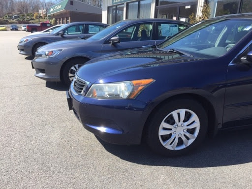 Car Dealer «Absolute Auto Center», reviews and photos, 2326 Berlin Turnpike, Berlin, CT 06037, USA