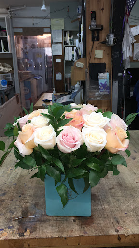 Florist «East Hampton Florist», reviews and photos, 69 N Main St, East Hampton, NY 11937, USA