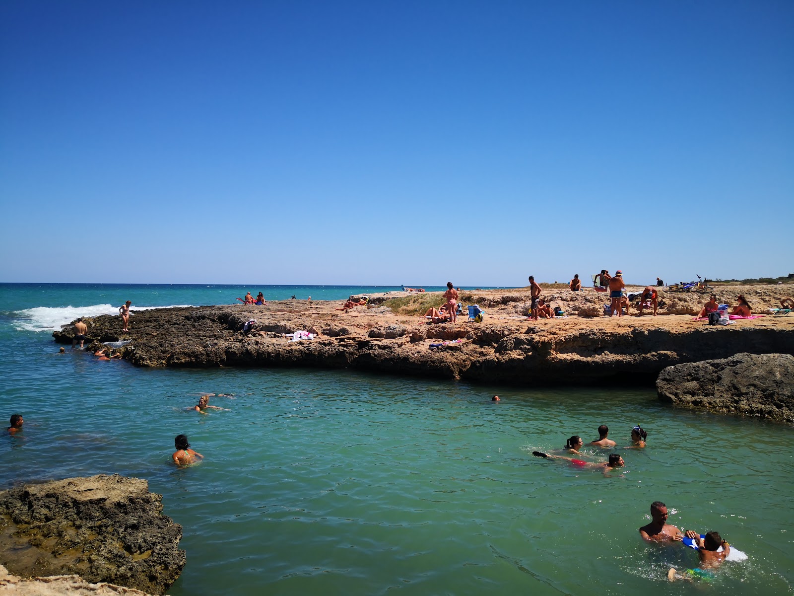 Spiaggia di Torre Pozzelle'in fotoğrafı kısmen temiz temizlik seviyesi ile