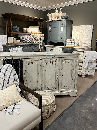 Furniture Store «Furniture Fair», reviews and photos, 8760 Colerain Ave, Groesbeck, OH 45251, USA