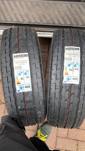 Baz Tyres mobile tyre fitting and repairs - Tire shop