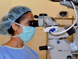 Dr. Aanchal Gupta - Cataract, Cornea and Refractive Eye Surgeon