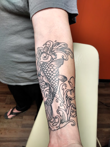 Tattoo Shop «Art In Motion Inc Tattooing», reviews and photos, 415 S Broadway St, Medina, OH 44256, USA