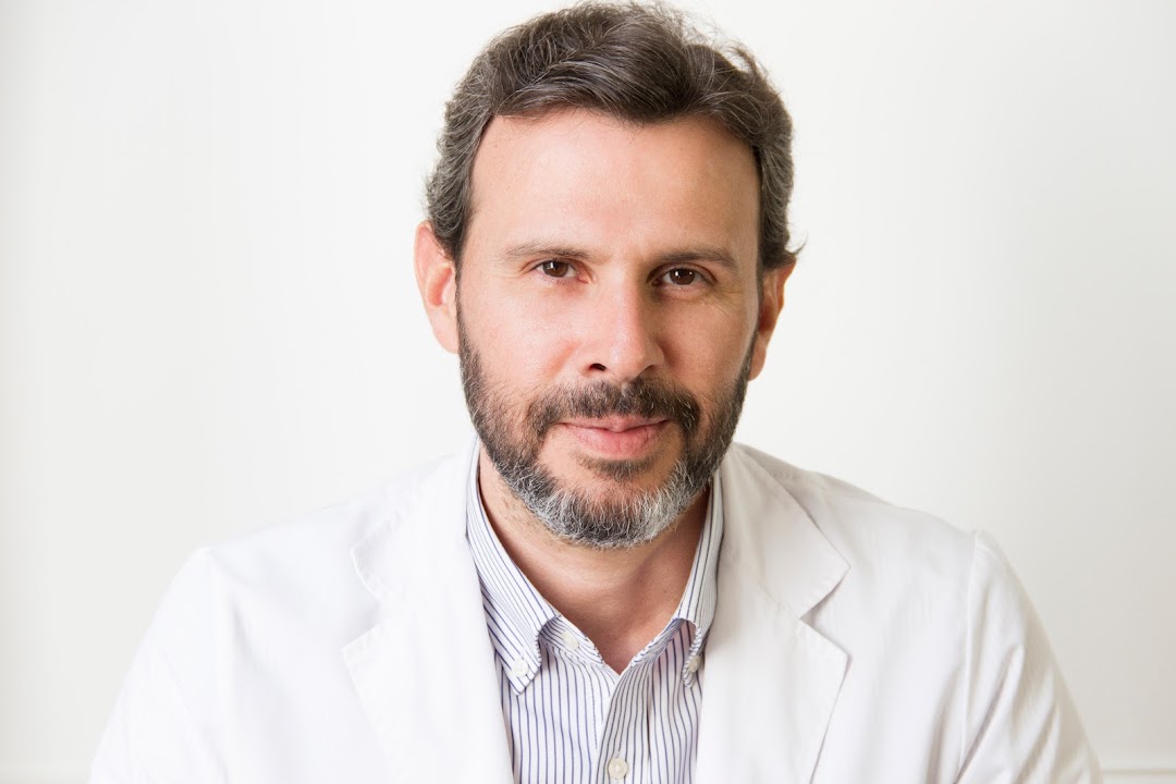 Dr. Pablo Cesca. Especialista en cirugía de nariz, rinitis, sinusitis y ronquidos
