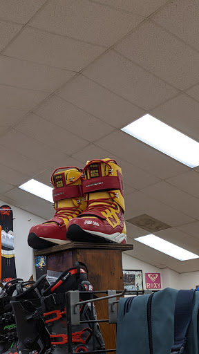 Ski Shop «Alpine Ski Shop Sterling», reviews and photos, 21999 Shaw Rd, Sterling, VA 20164, USA