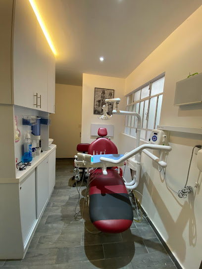 Consultorio Dental “Dentiluxe”